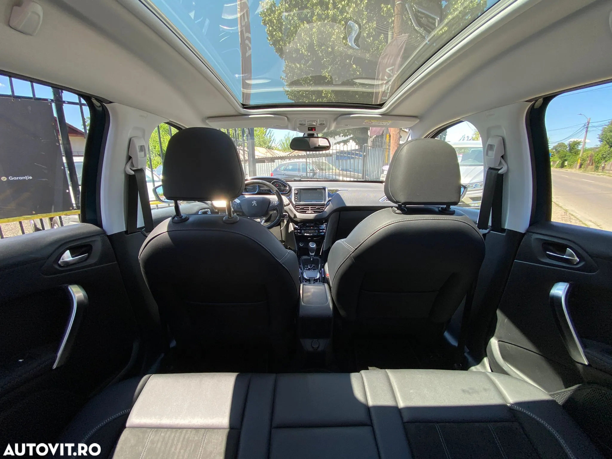 Peugeot 2008 1.2 PureTech Turbo EAT6 S&S Allure - 6