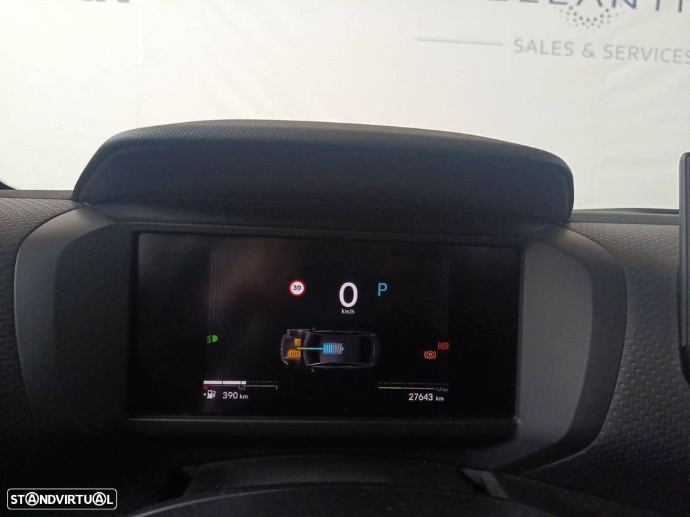 Citroën C4 X 1.2 Hybrid Plus e-DSC6 - 13