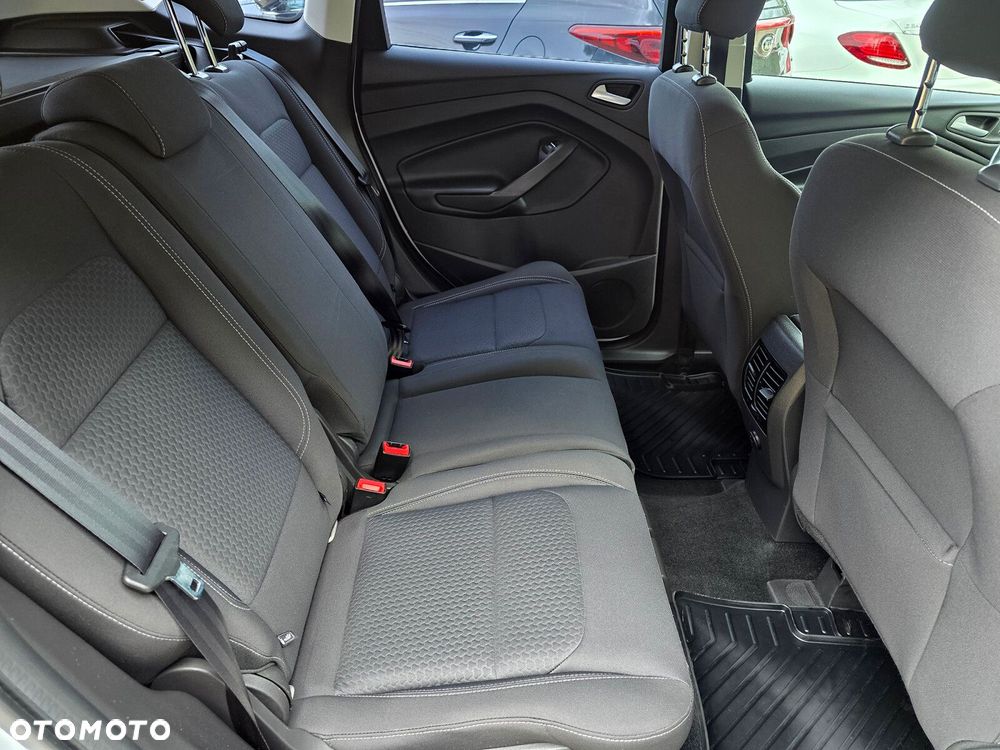 Ford Kuga - 14