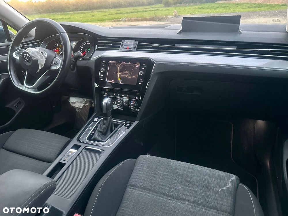 Volkswagen Passat Variant 1.6 TDI SCR DSG Comfortline - 13
