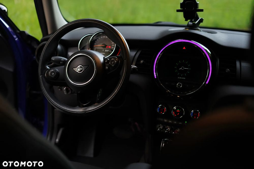 MINI Cooper Standard - 13