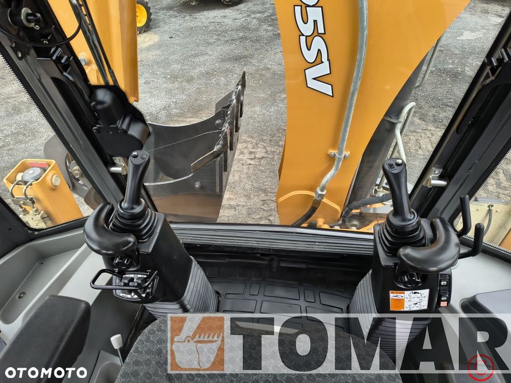 Case 695 SV 2023R - 19