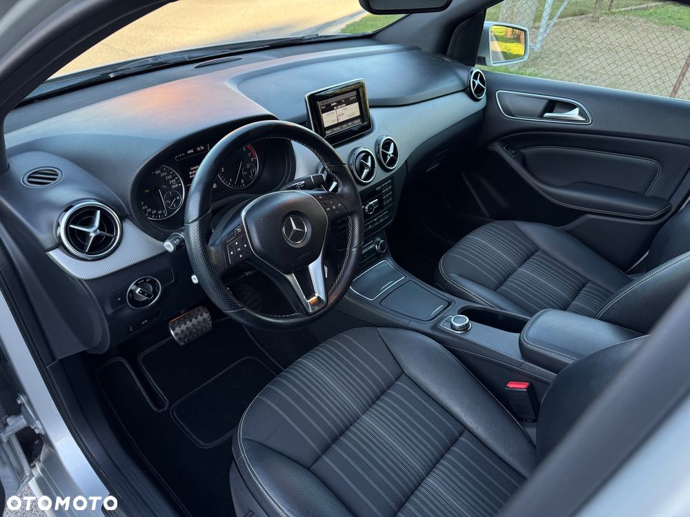 Mercedes-Benz Klasa B 180 CDI (BlueEFFICIENCY) 7G-DCT - 4