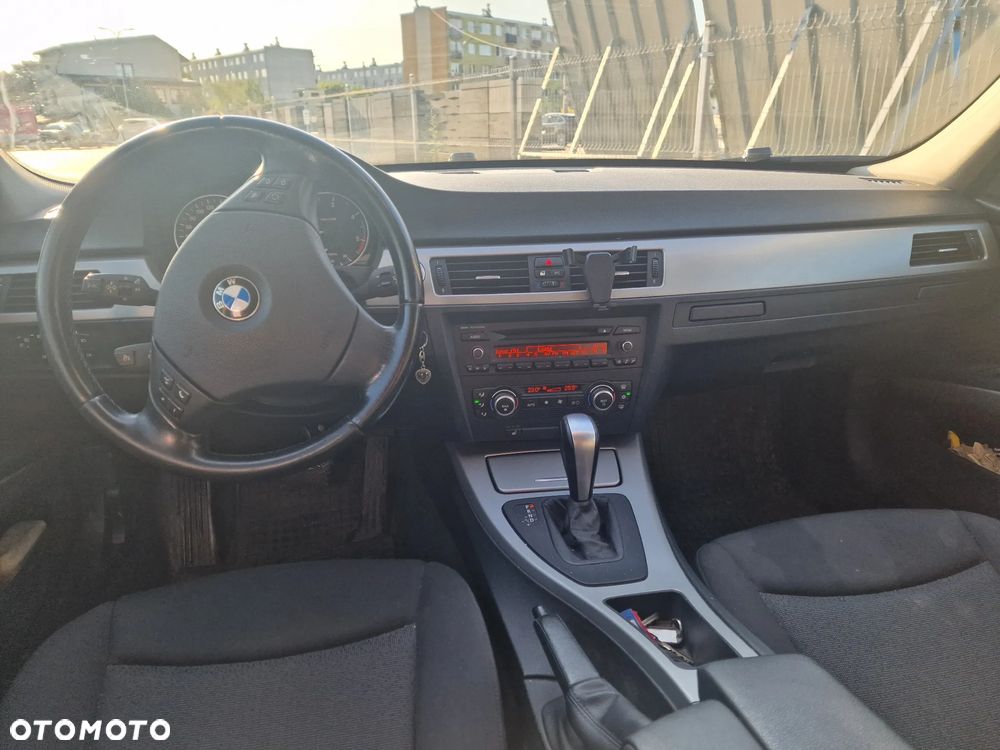BMW Seria 3 320d DPF - 6