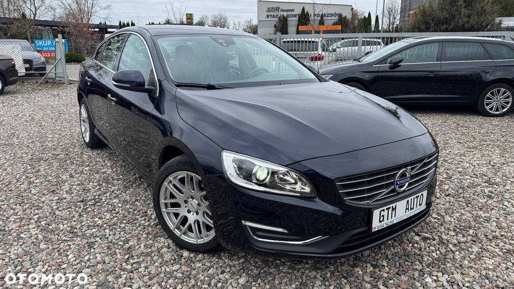 Volvo S60 D3 Geartronic Momentum - 23