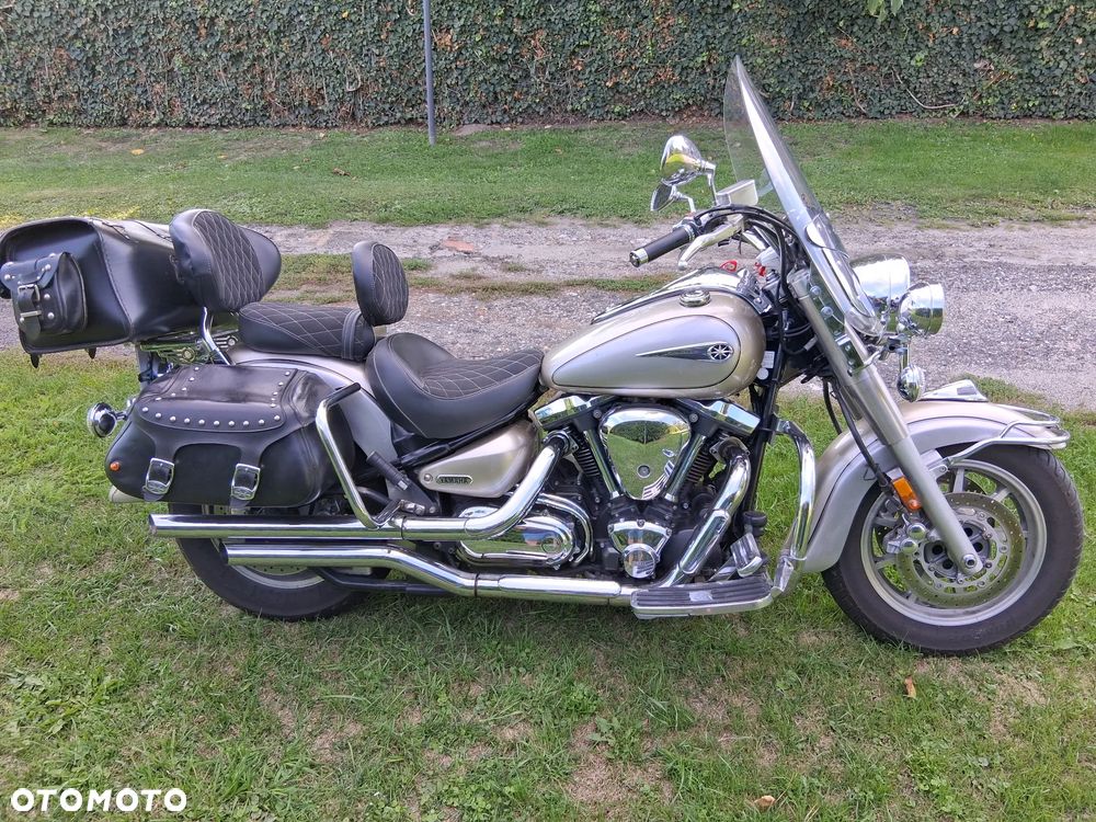 Yamaha Road Star - 1