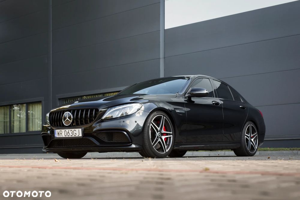Mercedes-Benz Klasa C AMG 63 S AMG Speedshift 7G-MCT - 7