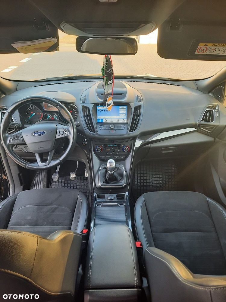 Ford Kuga 2.0 TDCi FWD ST-Line - 25