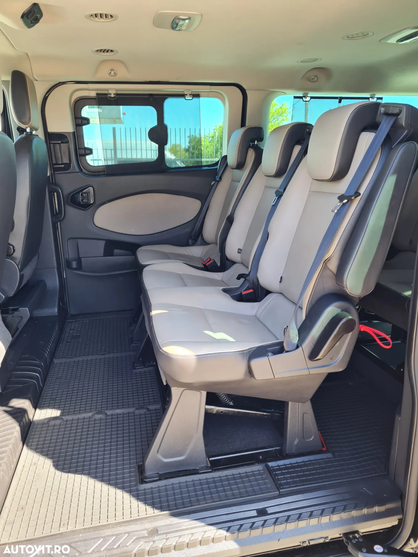 Ford Transit Tourneo Custom - 11