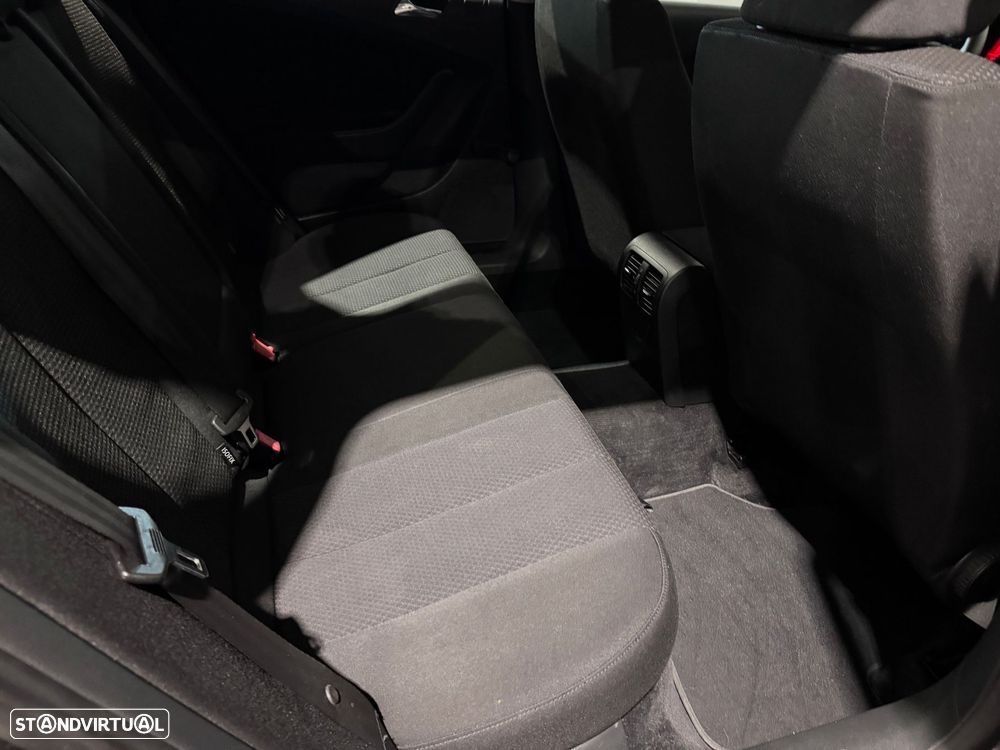 VW Passat Variant 1.6 FSi Trendline - 31