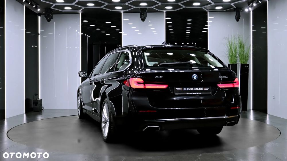 BMW Seria 5 530e xDrive PHEV - 7