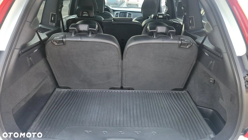 Volvo XC 90 - 17