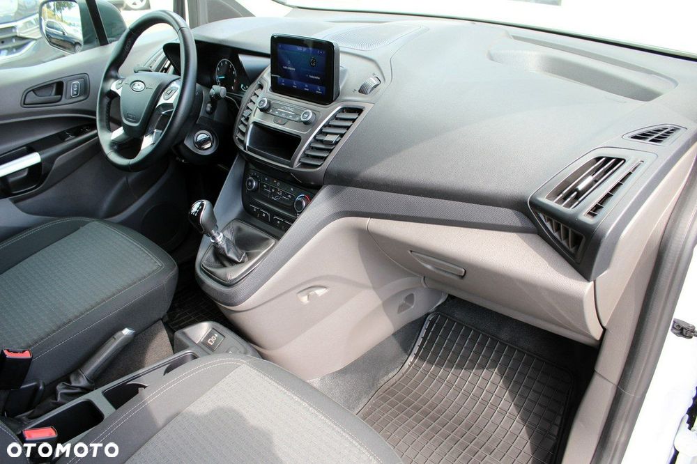 Ford Transit Connect - 9