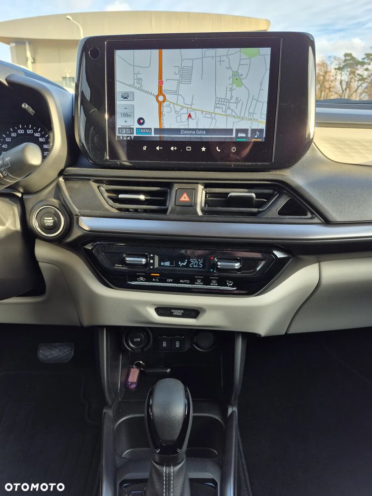 Suzuki Swift 1.2 Dualjet SHVS Elegance CVT - 11