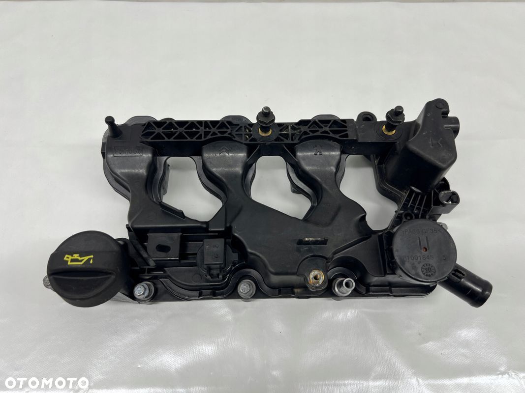 Peugeot 208 II 1.5 BlueHDI pokrywa zaworów 9827622780 - 1