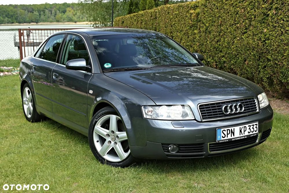 Audi A4 Limousine - 6