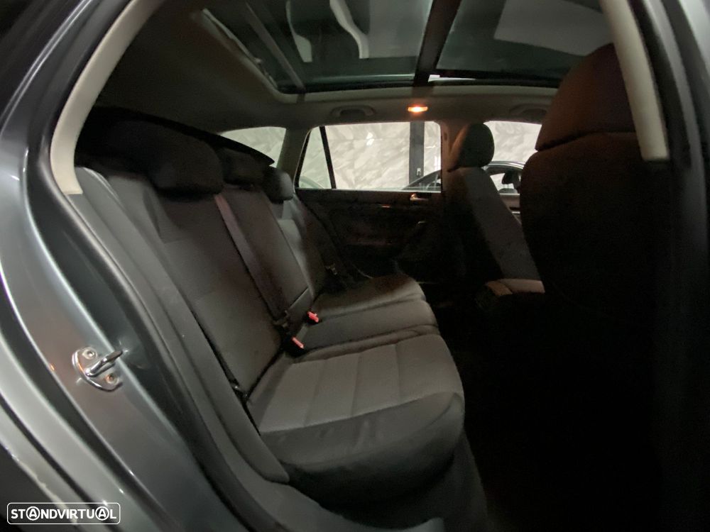 VW Golf Variant 1.6 TDi Confortline - 8