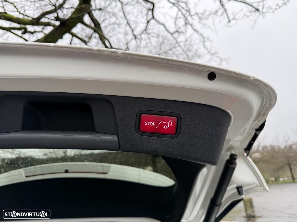 Mercedes-Benz GLA 220 d AMG Line - 30