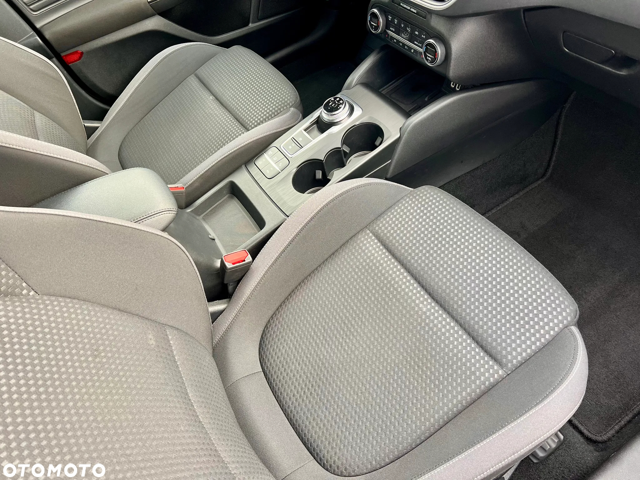 Ford Focus Turnier 1.5 EcoBlue Start-Stopp-System TITANIUM DESIGN - 27