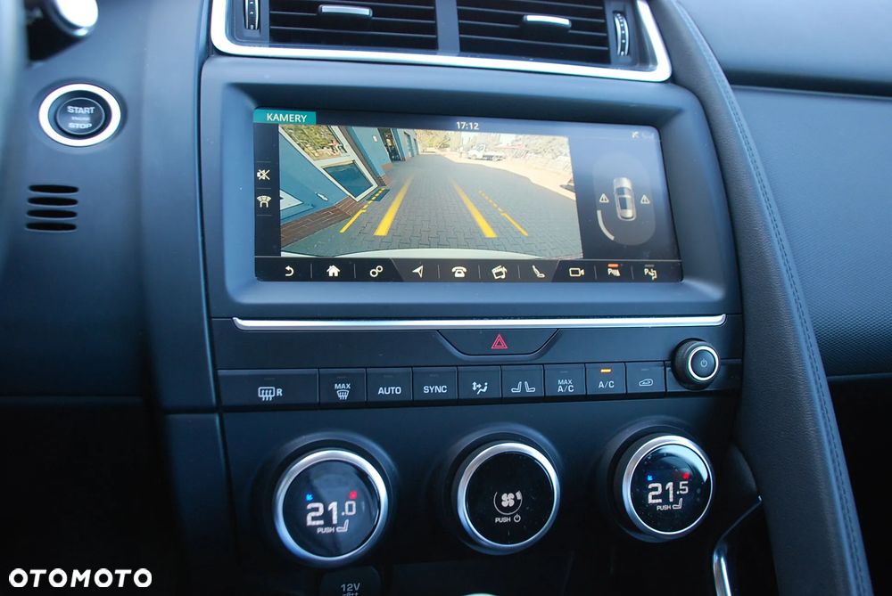 Jaguar E-Pace 2.0 i4D FWD R-Dynamic S - 26