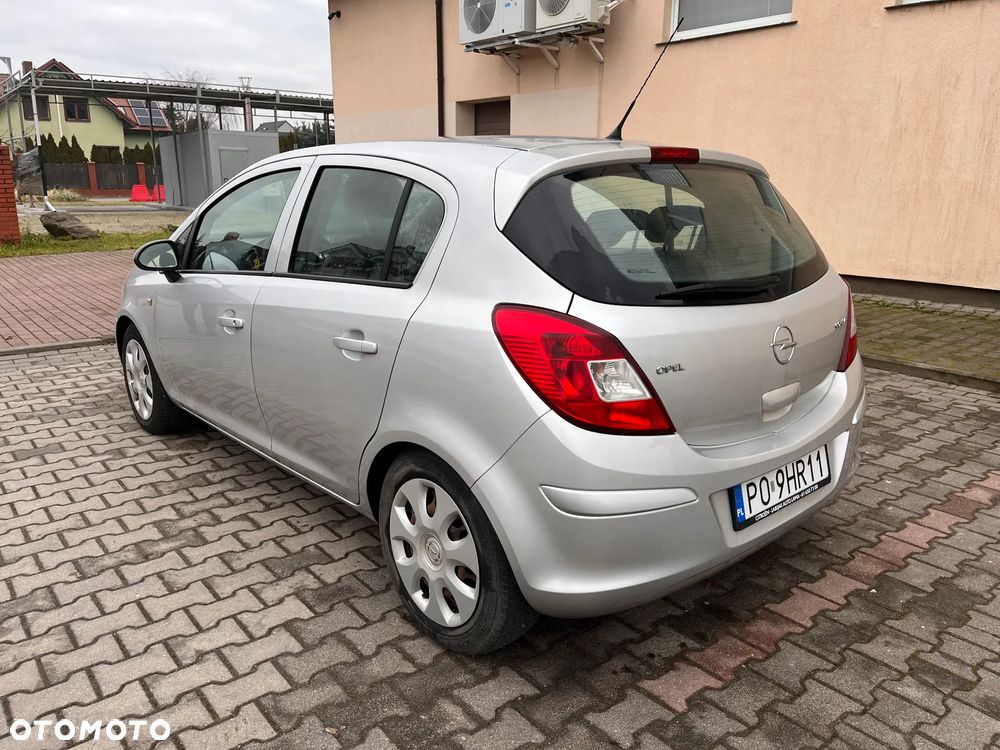 Opel Corsa 1.4 16V Enjoy - 2