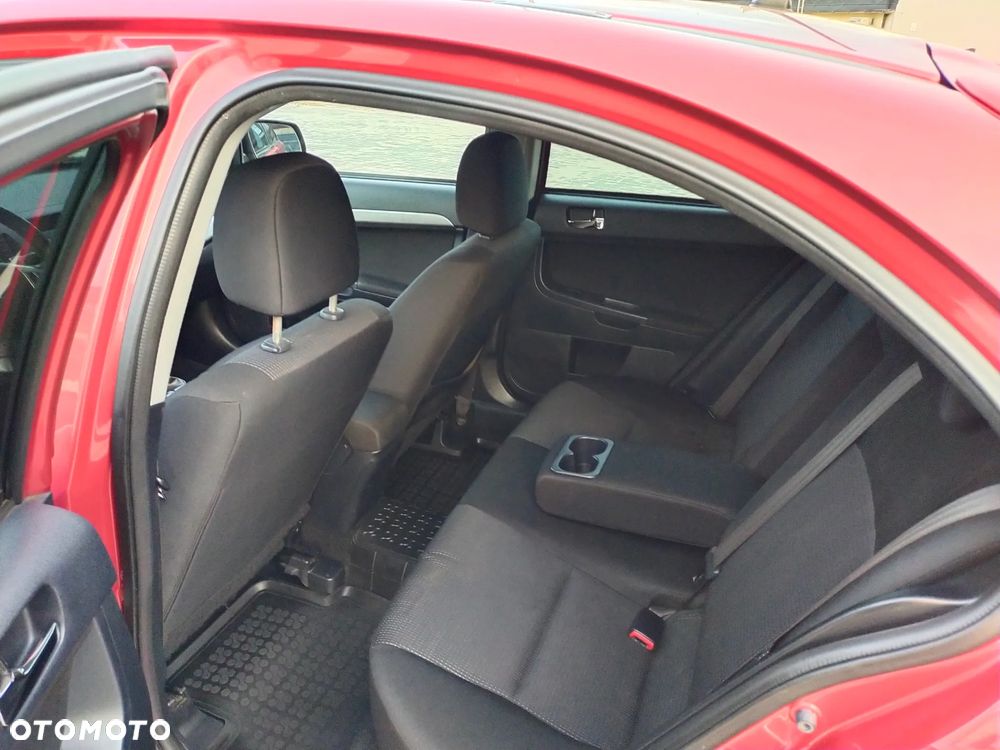 Mitsubishi Lancer 1.8 Intense - 9