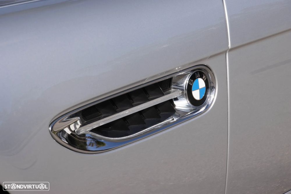 BMW Z8 Standard - 14