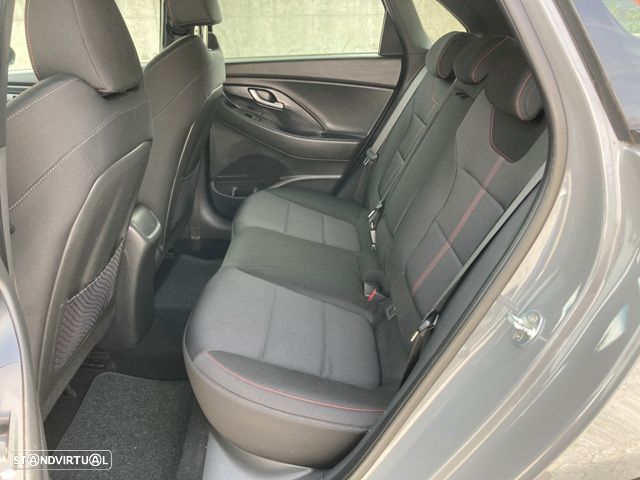 Hyundai i30 1.6 CRDI 48V-Hybrid DCT N-Line - 37