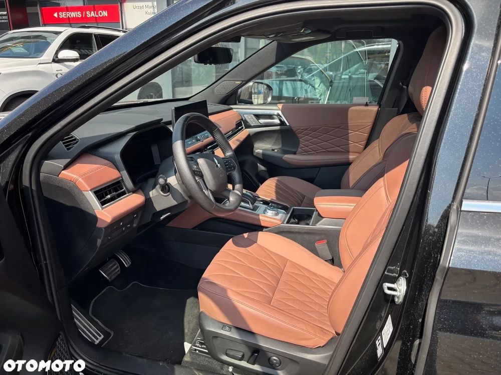 Mitsubishi Outlander Instyle Plus - 7