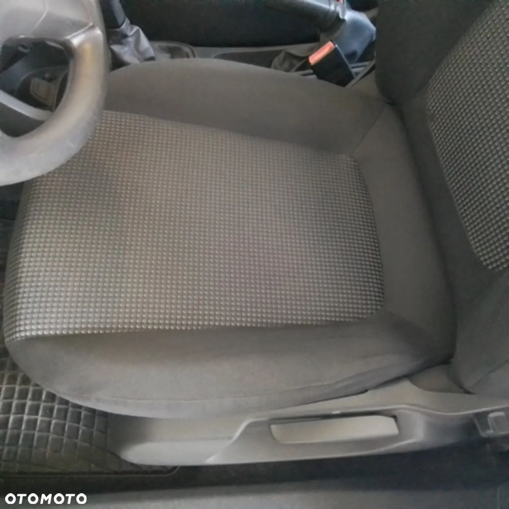 Opel Corsa 1.2 16V Edition 150 - 12