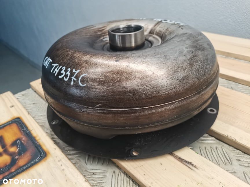 CAT TH 337 {Zmiennik} - 1