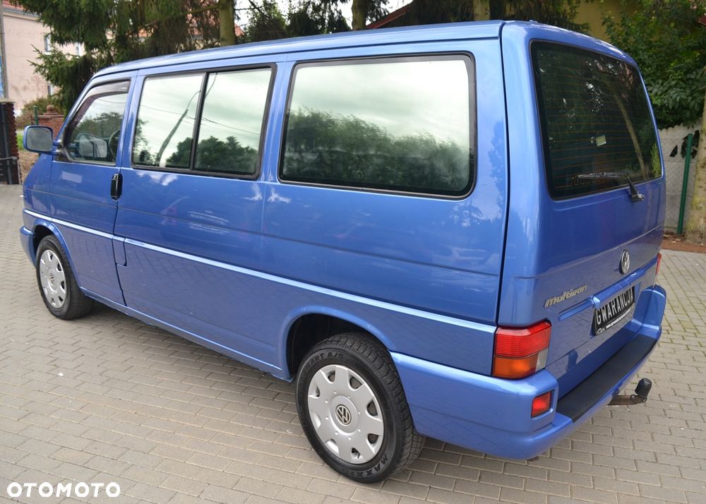 Volkswagen Multivan - 10