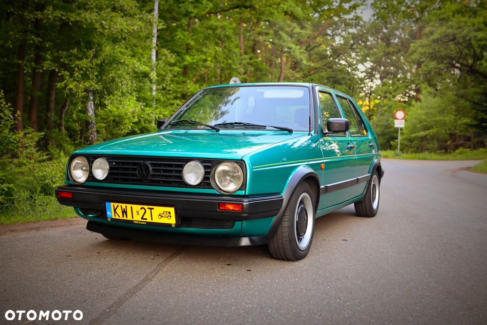 Volkswagen Golf 1.8 - 5