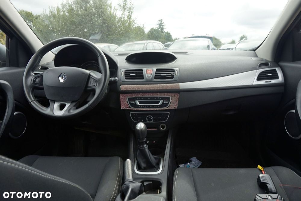 RENAULT MEGANE III PH1 5D HB 2009 NV676 1.9 DCI F9Q870 130KM ND4001 CZARNY na części - 10