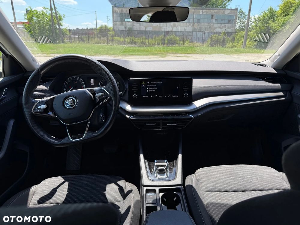 Skoda Octavia 2.0 TDI Ambition DSG - 11