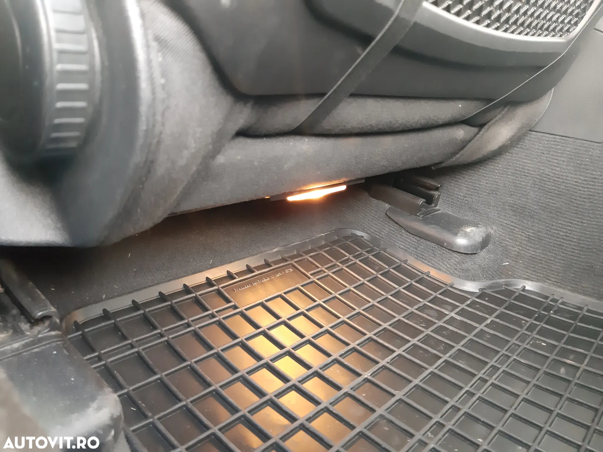 Audi A4 2.0 TDI Avant - 9