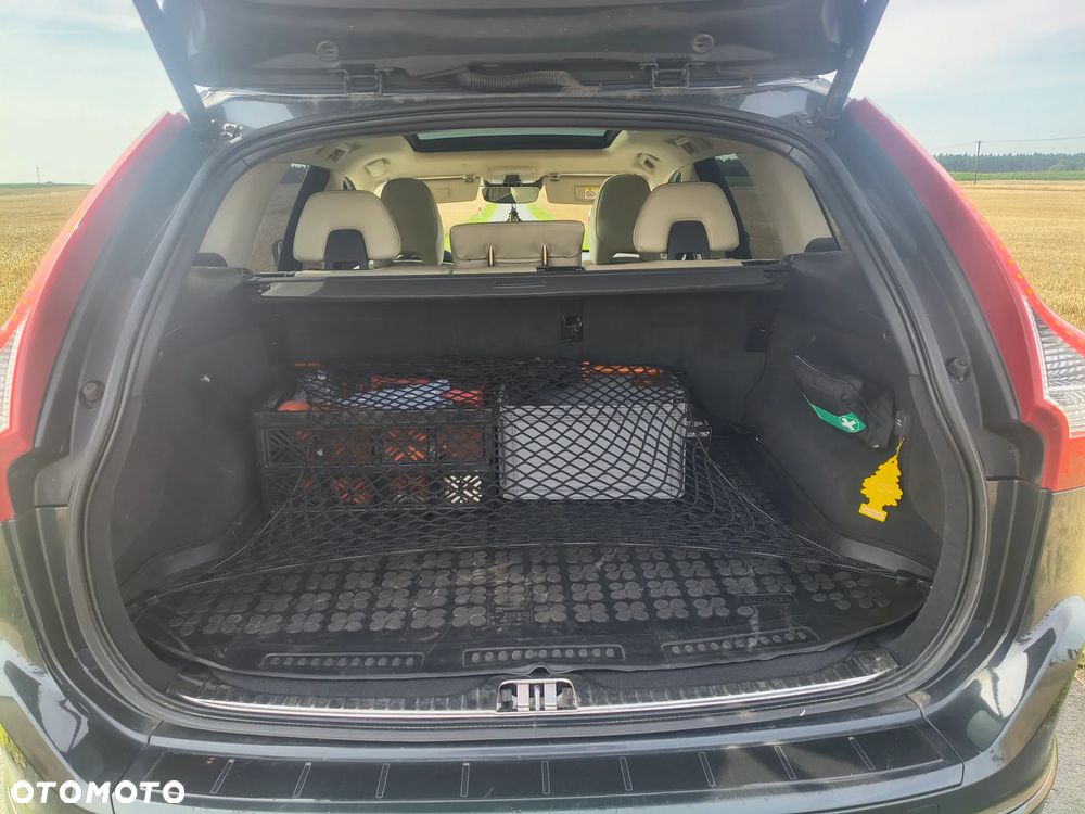 Volvo XC 60 D4 Drive-E R-Design Momentum - 9