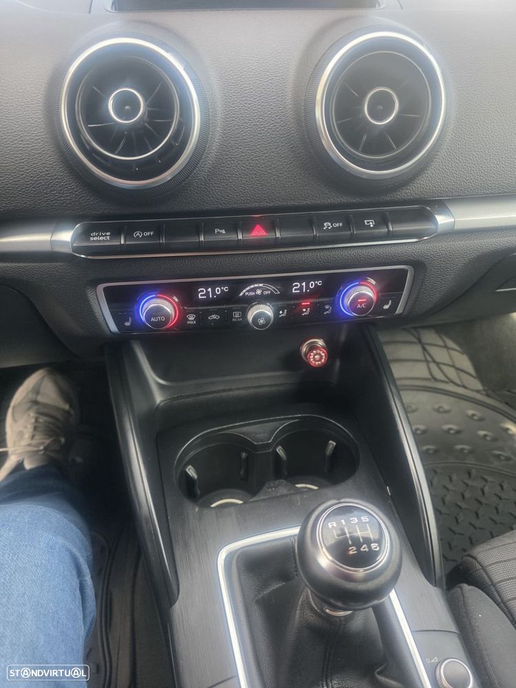 Audi A3 Limousine 1.6 TDI Sport - 16