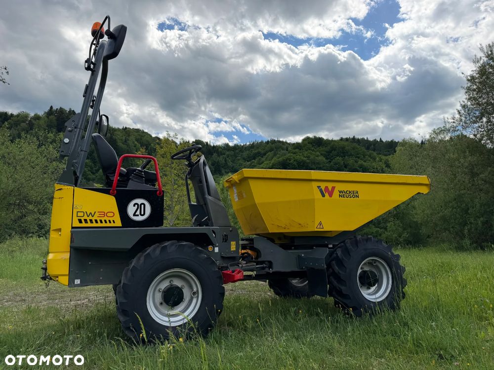 Wacker Neuson DW30 Wozidło Budowlane-Rolnicze 3 tony. 4x4. OBROTOWA koleba 415 mtg .2023 rok. Jak nówka z salonu. Yanmar silnik. Z upadłości Norweskiej. Pełne sterowanie dżojstik REWERS HYDROSTATIC. Opony zero zużycia. Aktualna DEKRA BMWT. Pełny Oryginał Fabryczny Lakier w każdym miejscu! Ani deka luzu wycieku. Oswietlenie Full. Szybka wolna jazda. WIELKA OKAZJA. Hak kulka. wszystkie opony 2021 rok. Wielka Okazja! - 2
