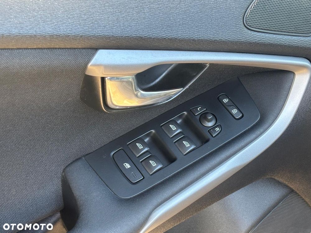 Volvo V40 D2 Drive-E SCR Kinetic - 18