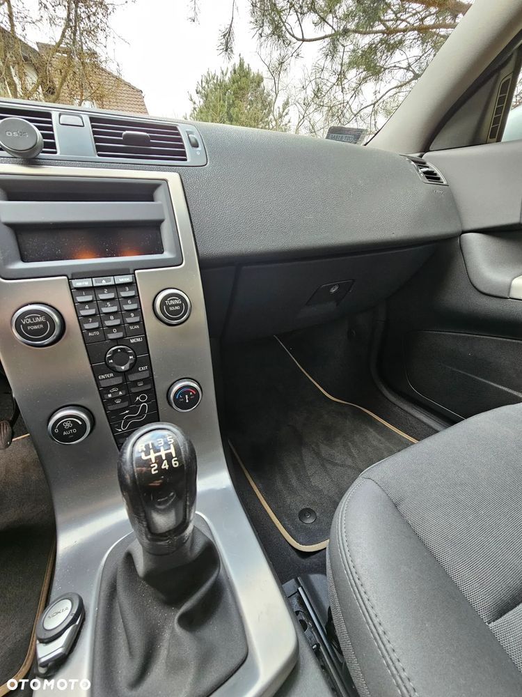 Volvo C30 2.0D Momentum - 12