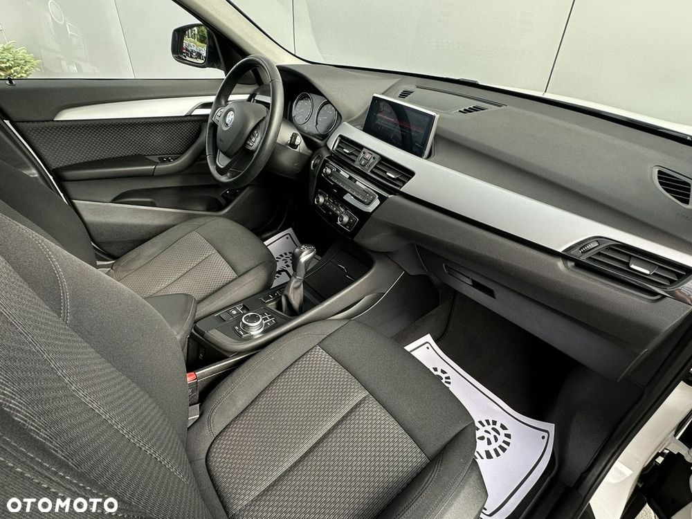 BMW X1 xDrive25e Advantage - 18