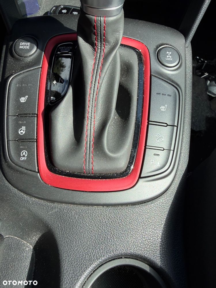 Hyundai Kona 1.6 T-GDI DCT 4WD Premium - 19