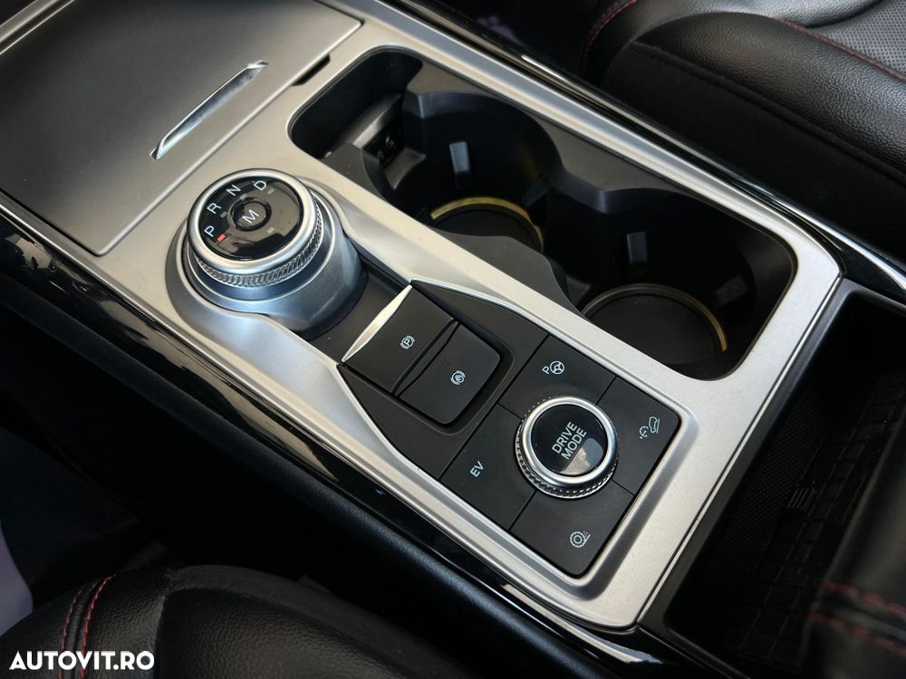 Ford Explorer - 16