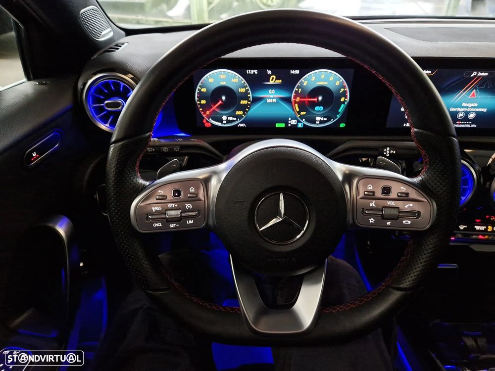 Mercedes-Benz A 250 e AMG Line - 11