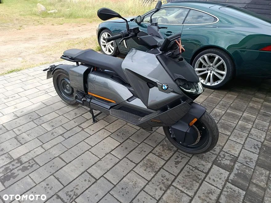 BMW CE 04 - 1