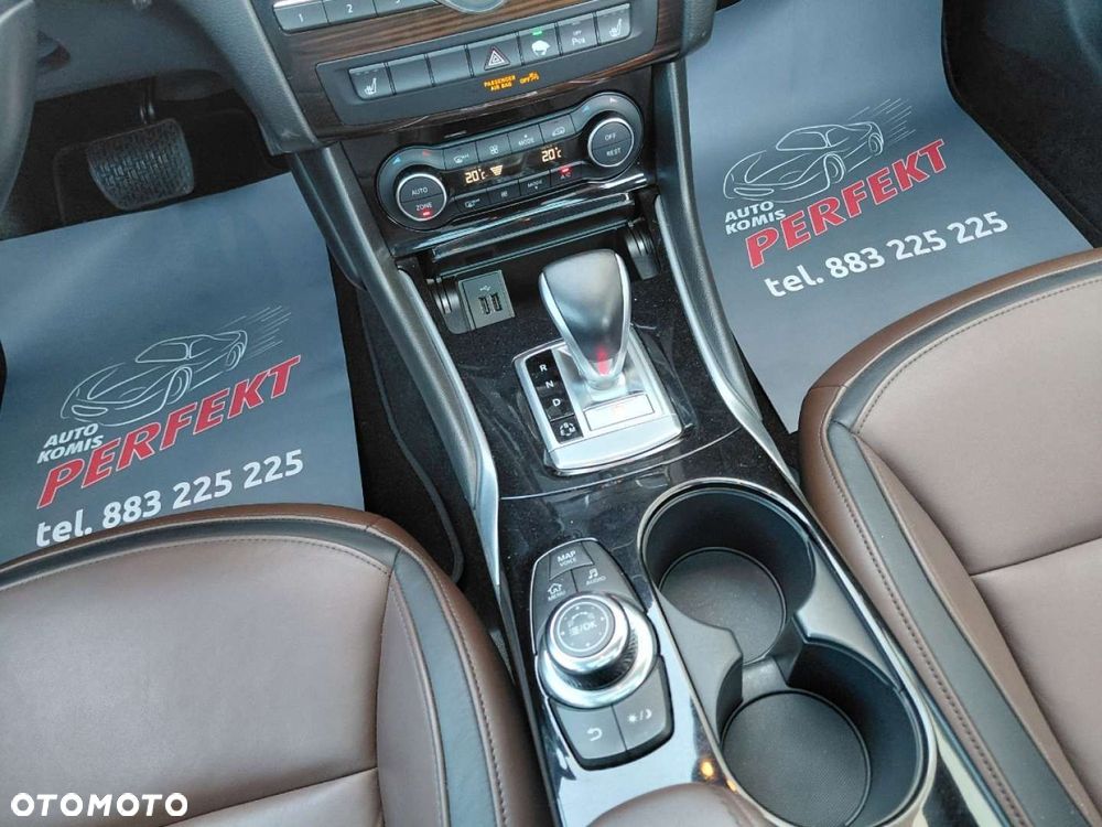 Infiniti Q30 - 22