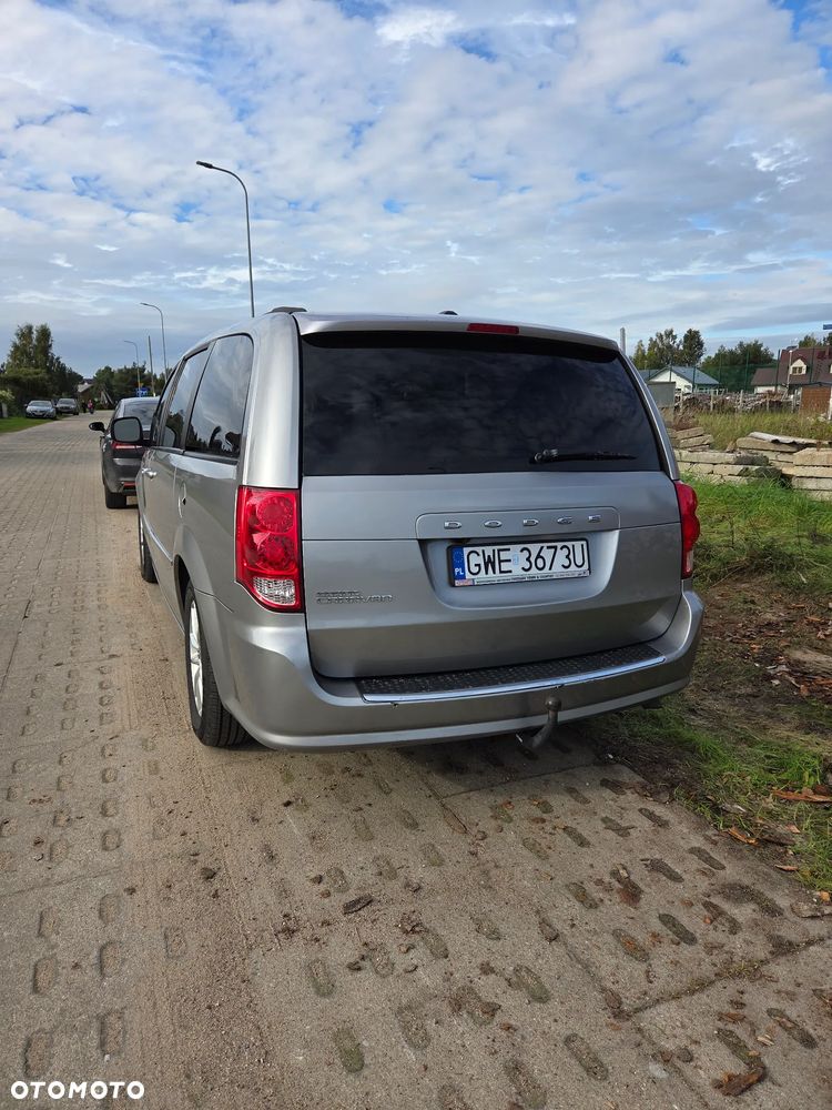 Dodge Grand Caravan - 5