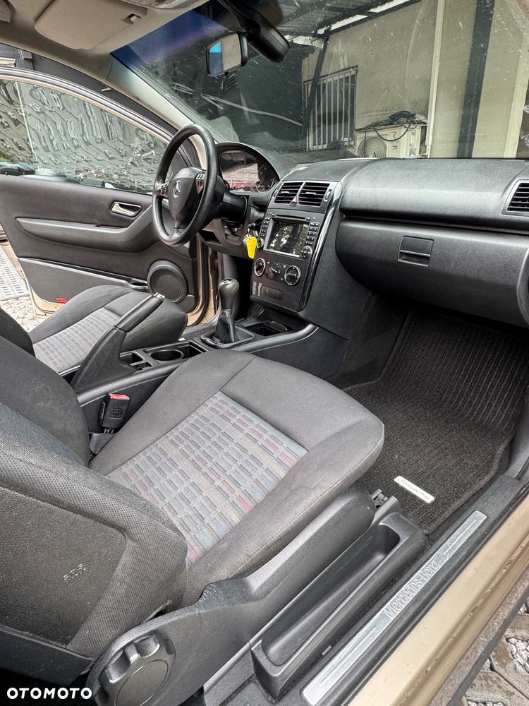 Mercedes-Benz Klasa A 150 - 16