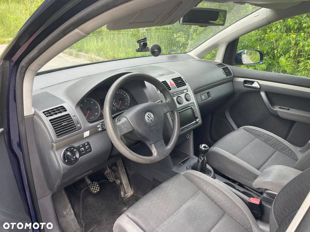 Volkswagen Touran - 7
